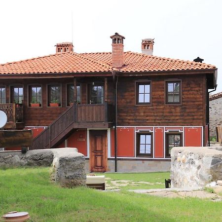 Villa Red House Kopriwschtiza Exterior foto