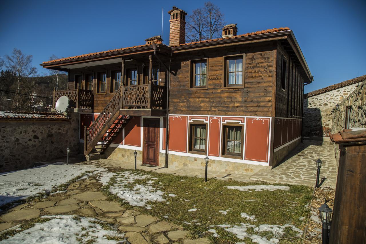 Villa Red House Kopriwschtiza Exterior foto