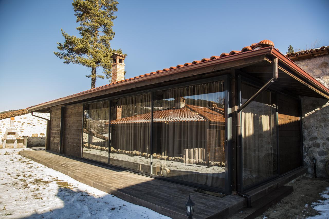 Villa Red House Kopriwschtiza Exterior foto